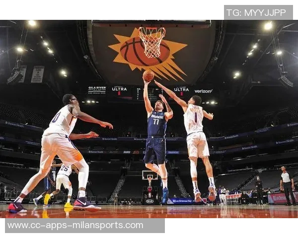 客战独行侠米奇约翰逊谈揭幕战首发阵容尚未确定