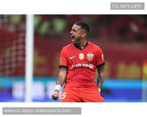 海港赛前训练缺席多名球员莱昂纳多术后恢复中